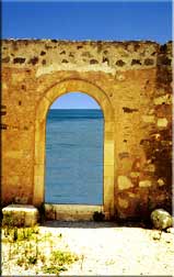 Bild: Tür mit sich aufs Meer